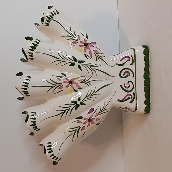 Florentine Fan Ceramic Vase - Picture 1 of 6